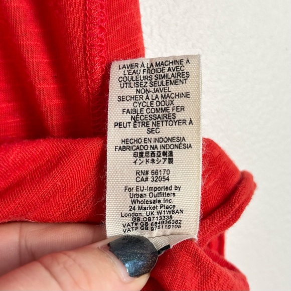 Free People Cleo Red V-Neck Tee in Red size Medium Cotton Casual Slouchy Tank - Picture 12 of 13